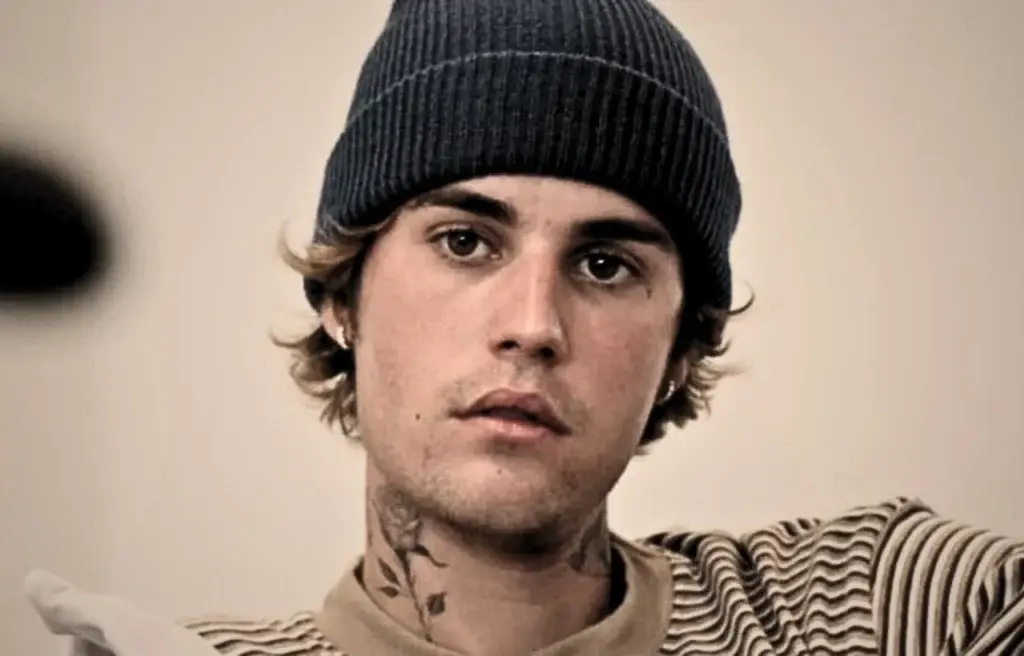 Justin-Bieber-bewellmag.com_-1024x656